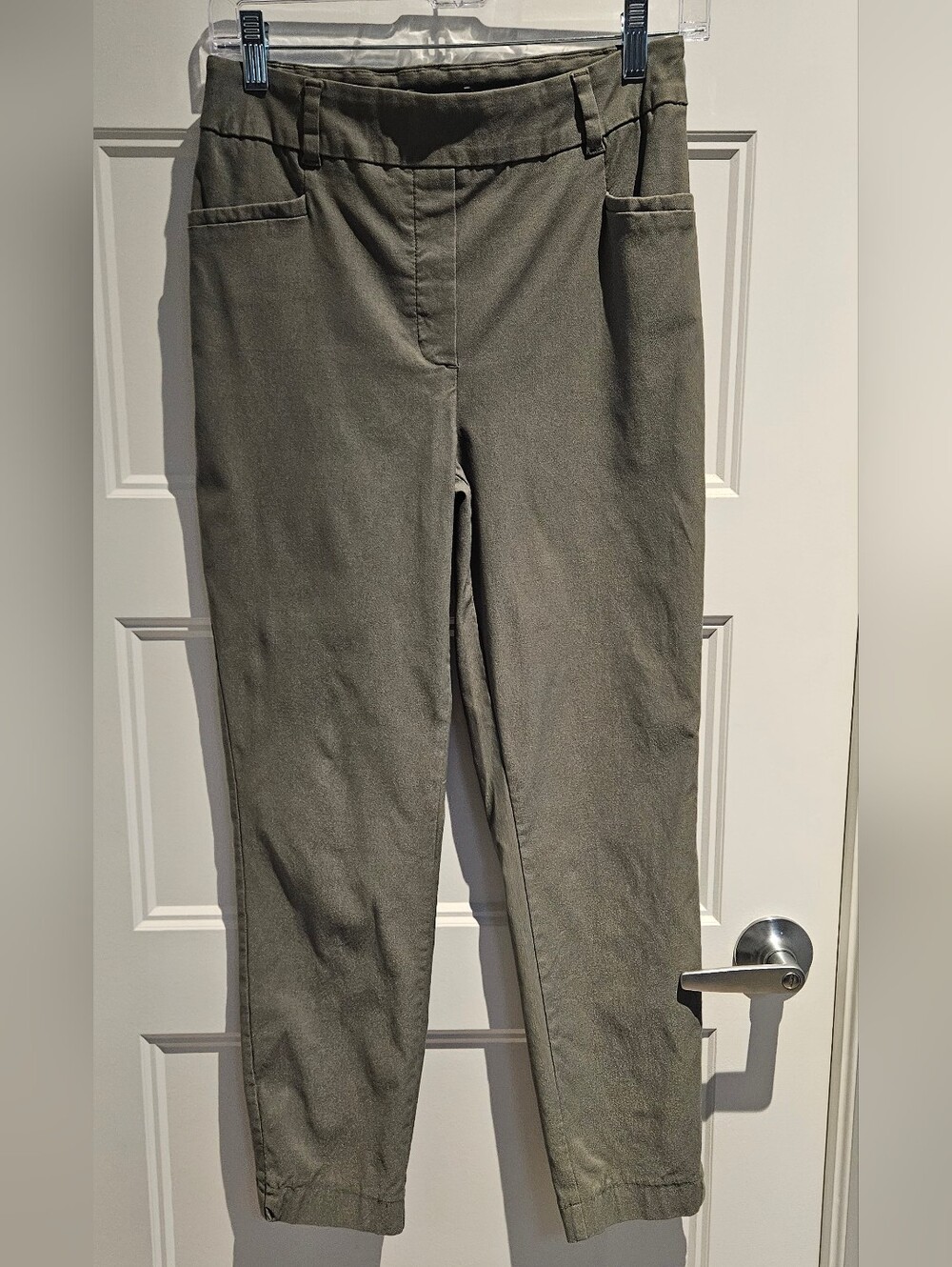 💜2/$15💜Reitmans Sage-Grey Classic Pants